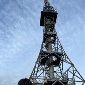 Nur eine paar Treppen hoch für einen grandiosen Ausblick!