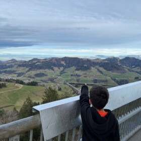 5 km Luftlinie zum Schnebelhorn, dem höchsten Berg im Zürcher Oberland