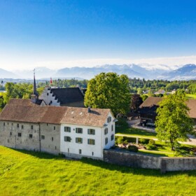 Luftaufnahme des Ritterhauses