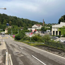 Drei Gehminuten den Berg hoch Richtung Sack