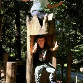 Erlebnisweg mit Spielen und Rätseln